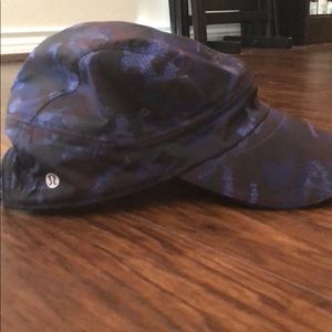 Lululemon purple camo hat